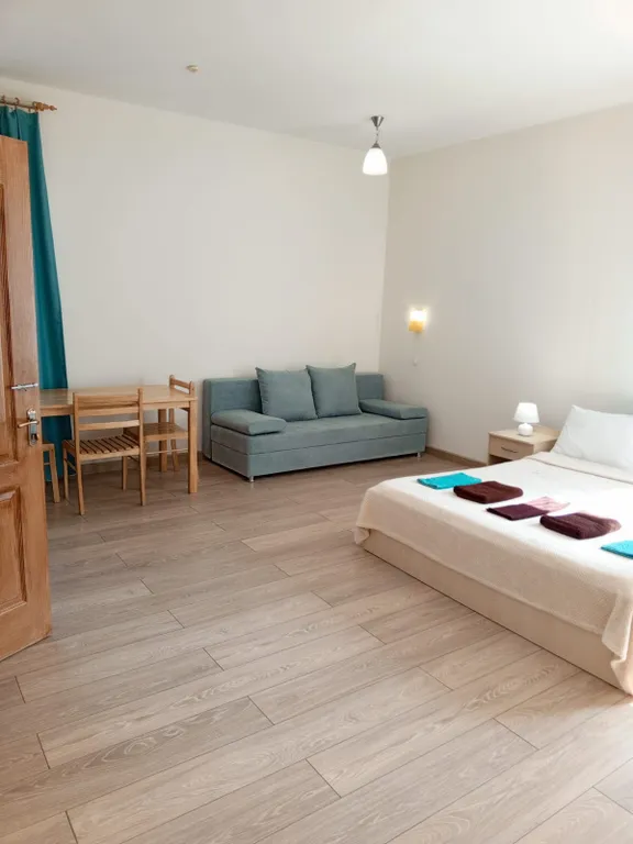 Квартира Двухместная комната с двумя доп. местами, с санузлом — аренда посуточно в Отрадное