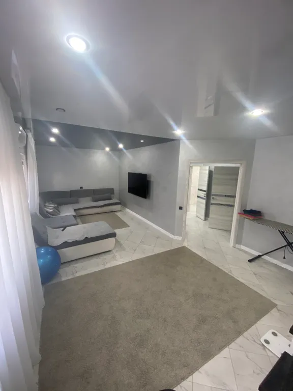 Коттедж Уютный новый дом в центре города — Элиста