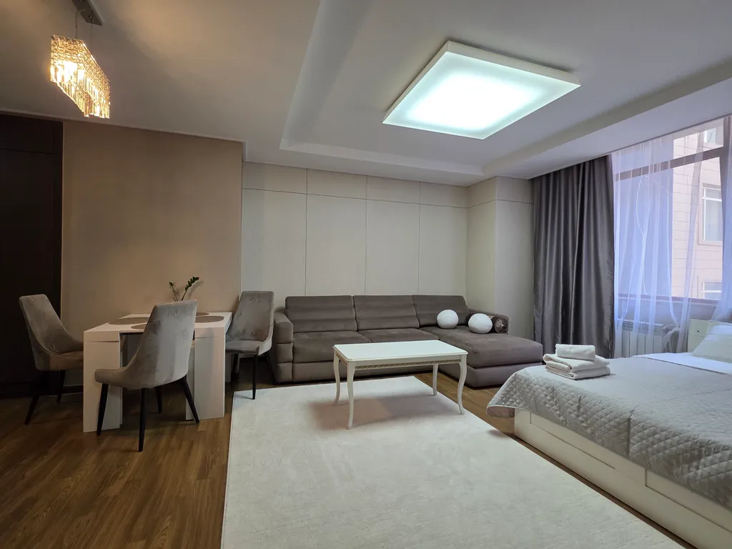 2-комнатная квартира возле Посольства США