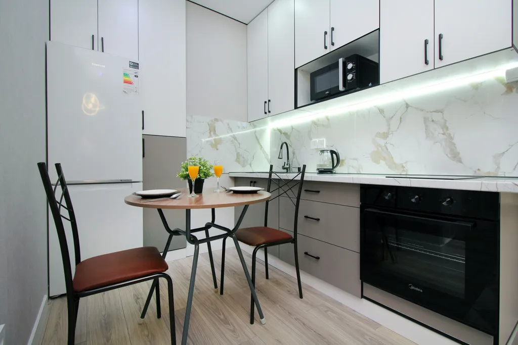 2-комнатная квартира с 2 раздельными спальнями с дизайнерским ремонтом