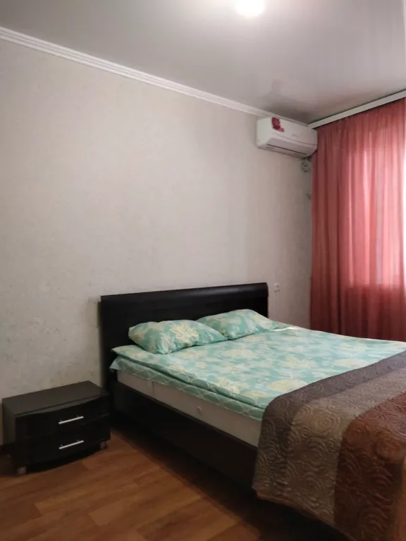 Квартира вблизи кинотеатра Комсомолец — аренда посуточно в Волгодонск