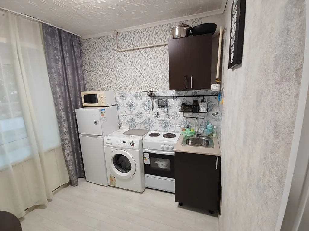 3-комнатная квартира рядом с БЮИ