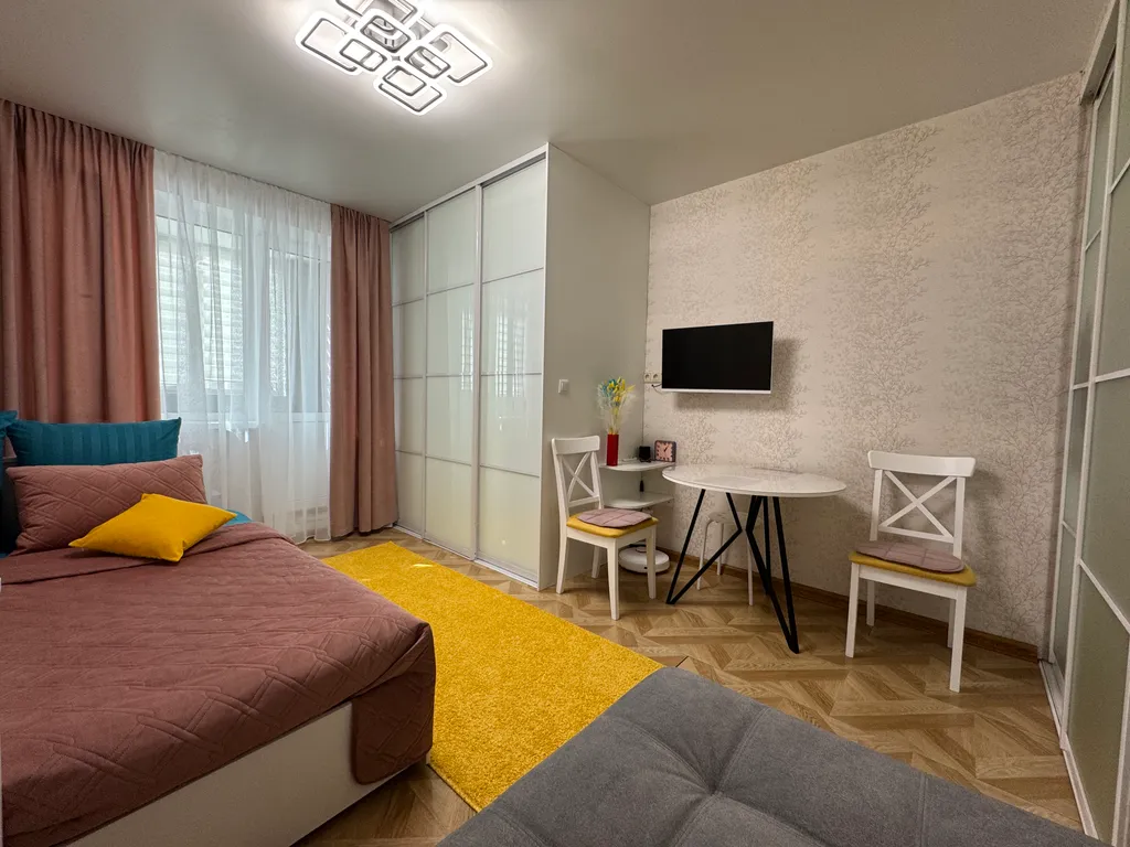 Аромат, уют, чистота, большая кровать-для влюбленных или просто отдохнуть