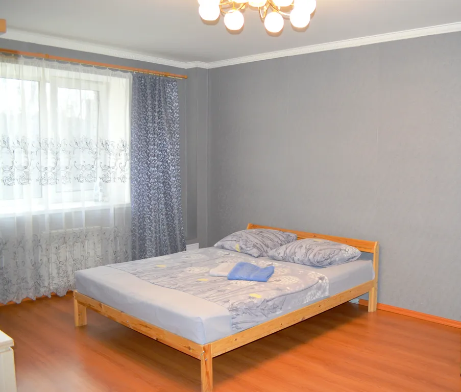 Просторная квартира рядом с ЦКиИ Современник — аренда посуточно в Тюмень