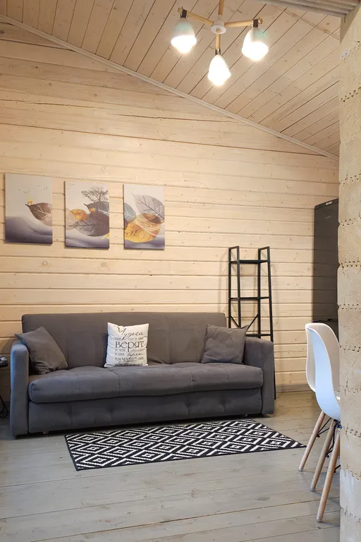 Дом на берегу озера