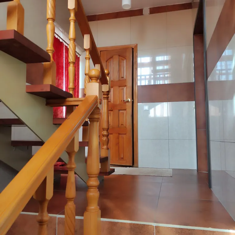 Гостевой дом Панорама на набережной реки Вичкинза с видом на Храм