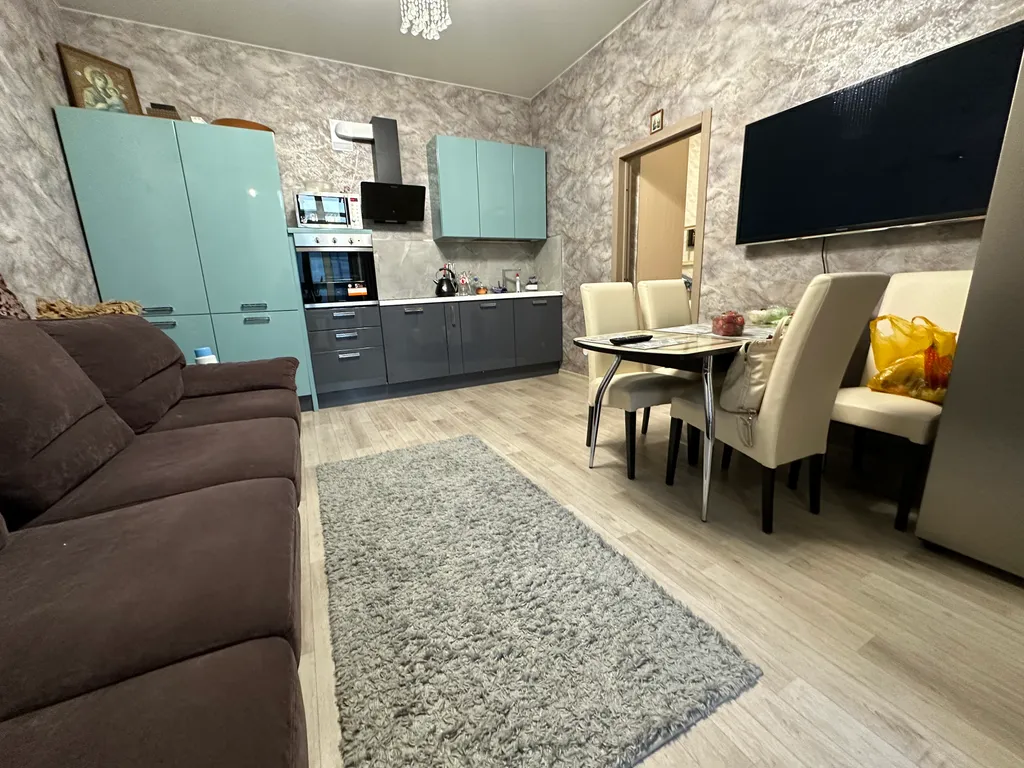 Шикарная новая трёхкомнатная квартира комфорт класса