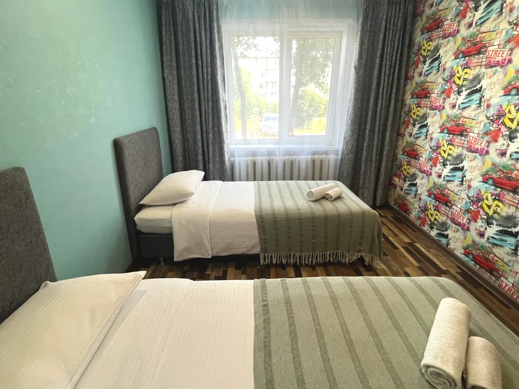 Квартира люкс в районе ДК Металлургов с большой кухней