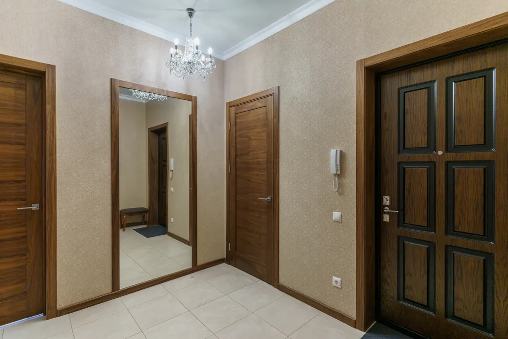 Трёхкомнатные апартаменты с сауной в центре