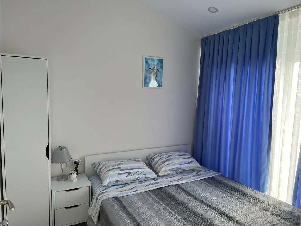 Стильные, комфортные апартаменты с видом на море Sky