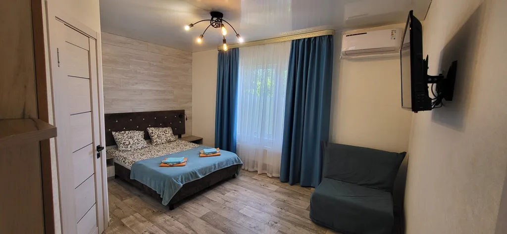 3-комнатная Квартира — аренда посуточно в Ейск