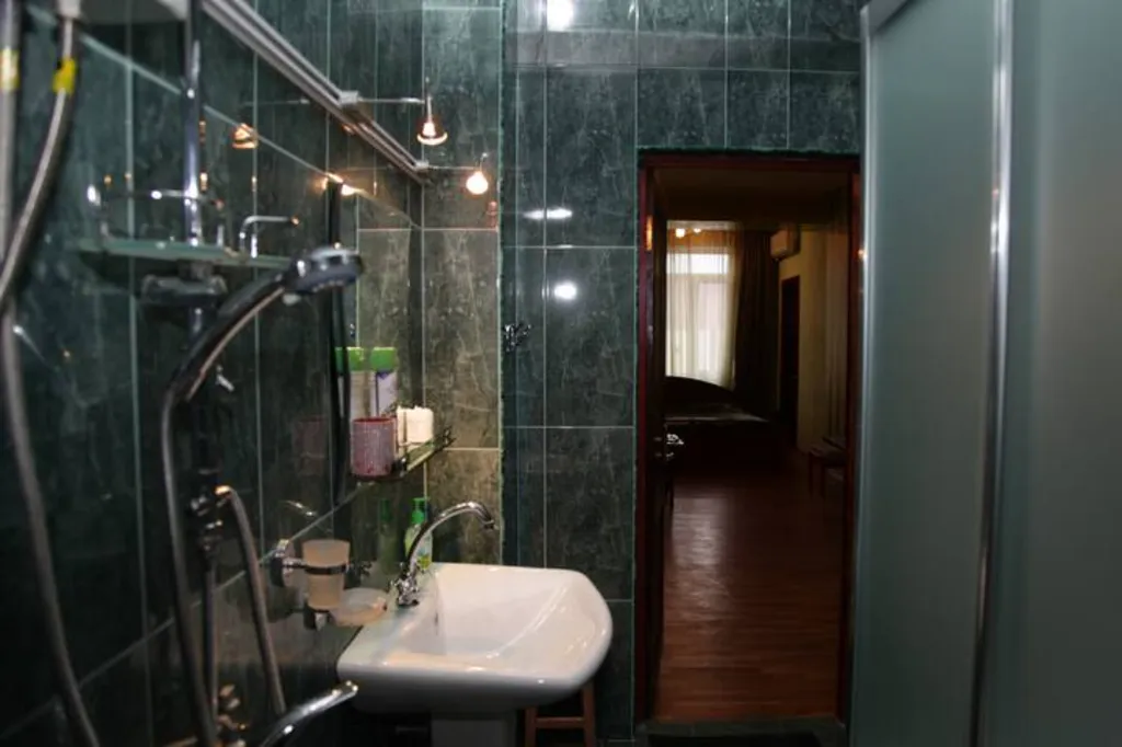 2 Bedrooms Apartment with Living Room + 2 Bathrooms & Balcony