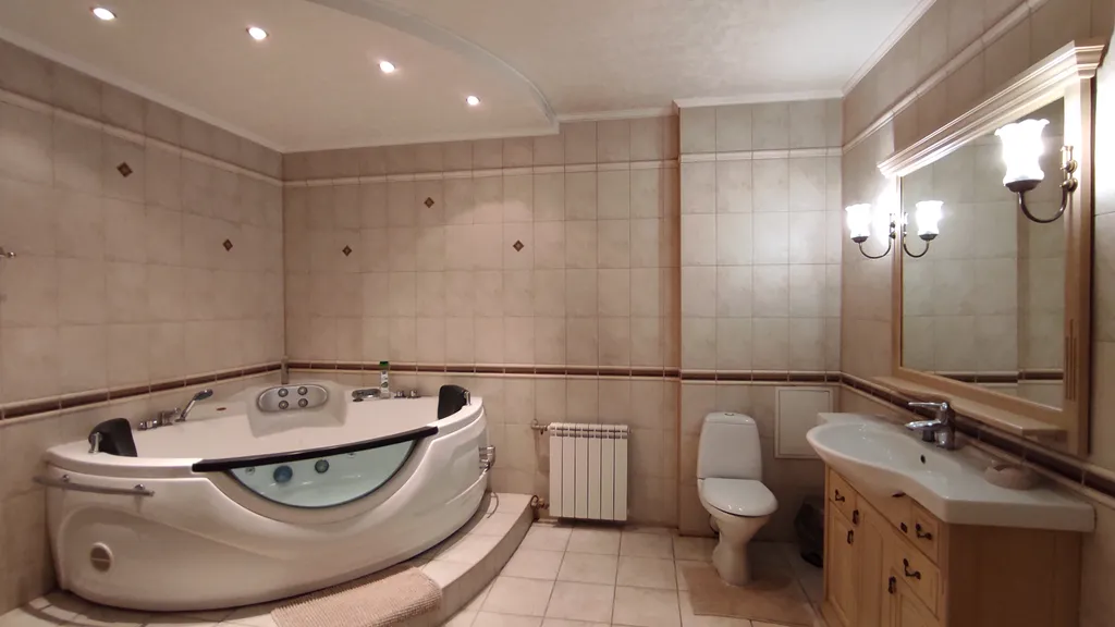 Квартира 100-метровый люкс с 2-местной ванной-джакузи — аренда посуточно в Челябинск