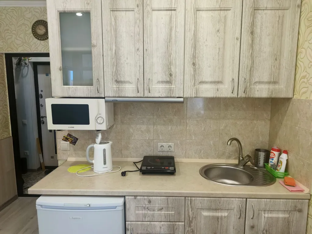 Уютная 2-х комнатная малогабаритка 250 метров до пляжа Факел