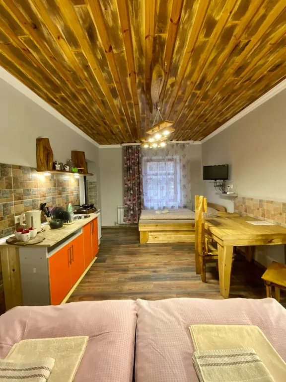 Апартаменты студио с отдельным входом для 3 гостей на озере Дривяты