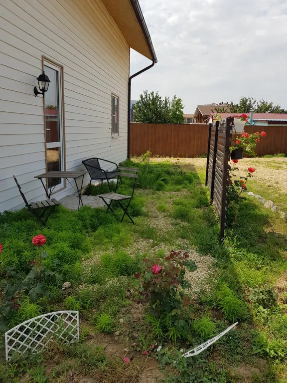 Квартира Двухкомнатные апартаменты с терассой и видом на море — Кучугуры