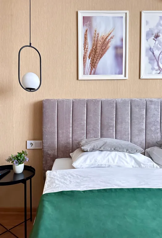 Видовая семейная двушка с детской комнатой