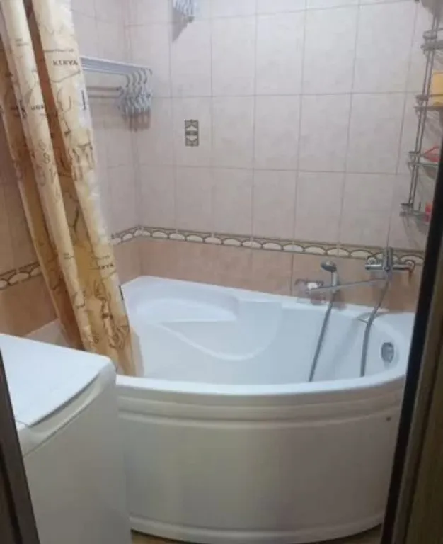 Хорошая двушка на Карла Либкнехта