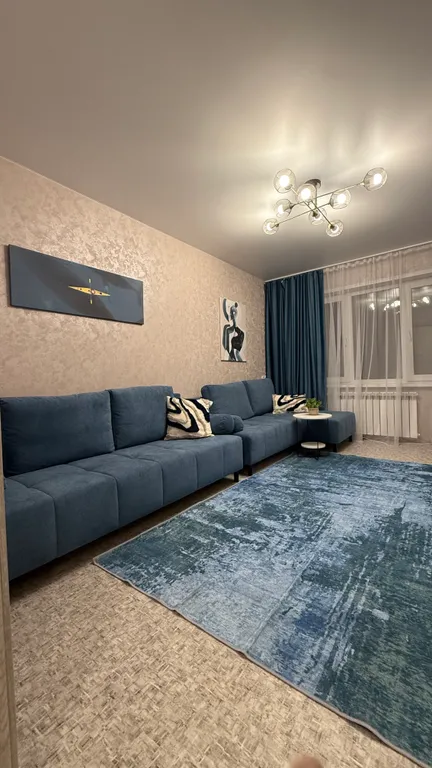 Мега вместительная трешка для дюжины гостей