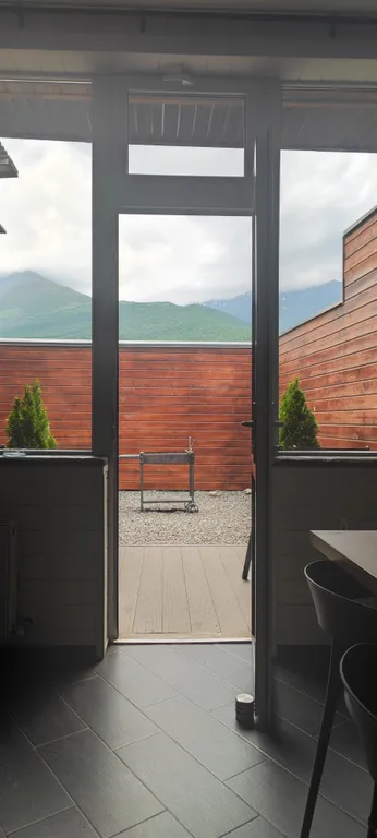 Коттедж с видом на горы