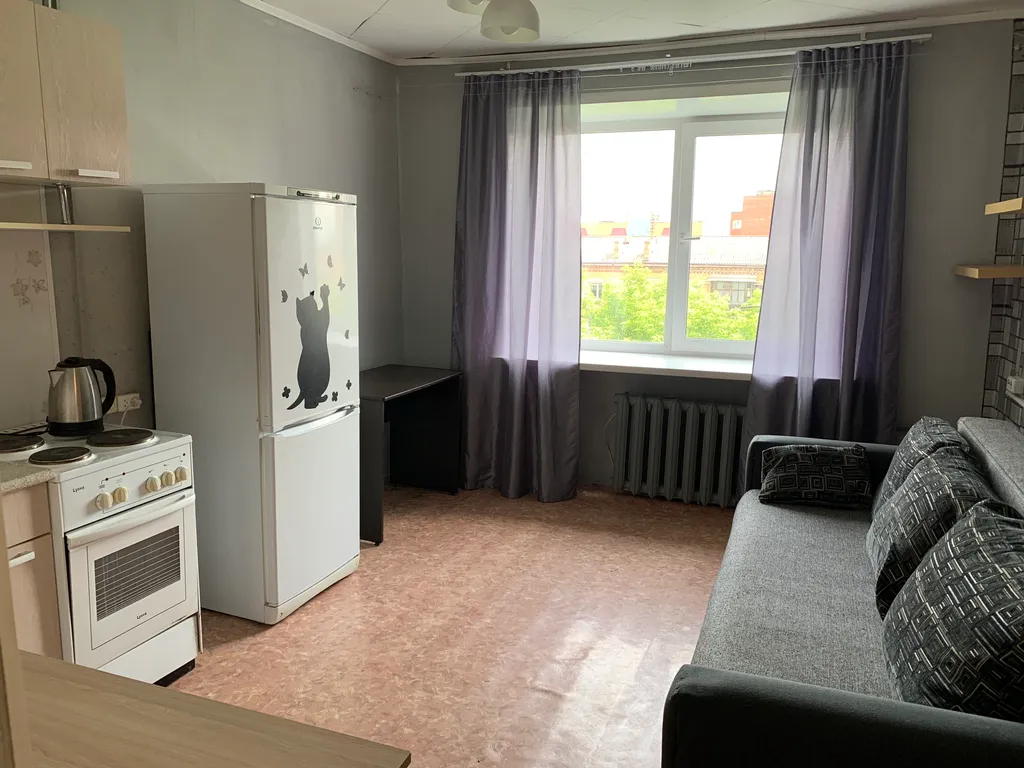 Студия в тихом районе через дорогу от Парка Юннатов