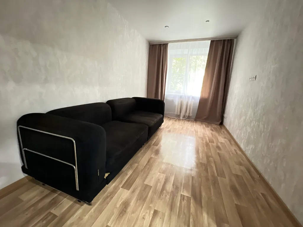 Двухкомнатная квартира недалеко от центра