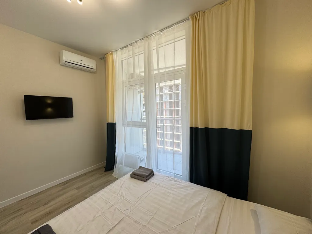 Апартамент с балконом