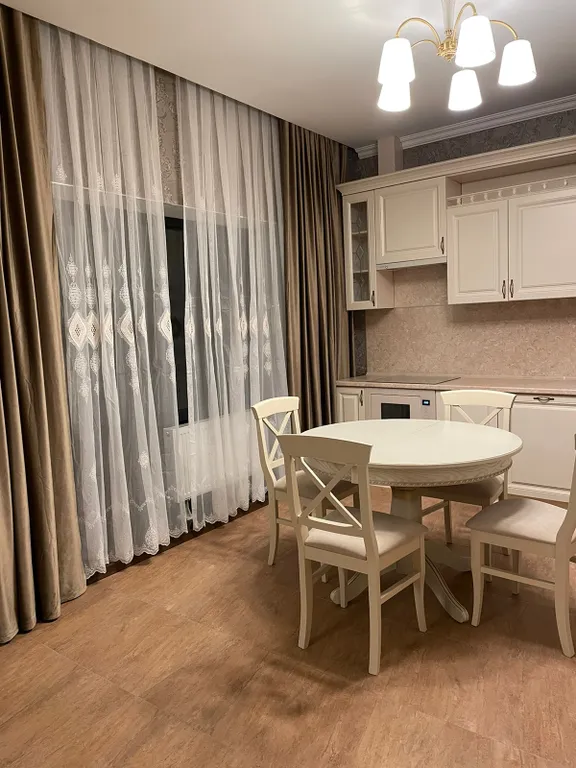 Квартира с красивым видом на парк, город, в 5 мин ходьбы до парка