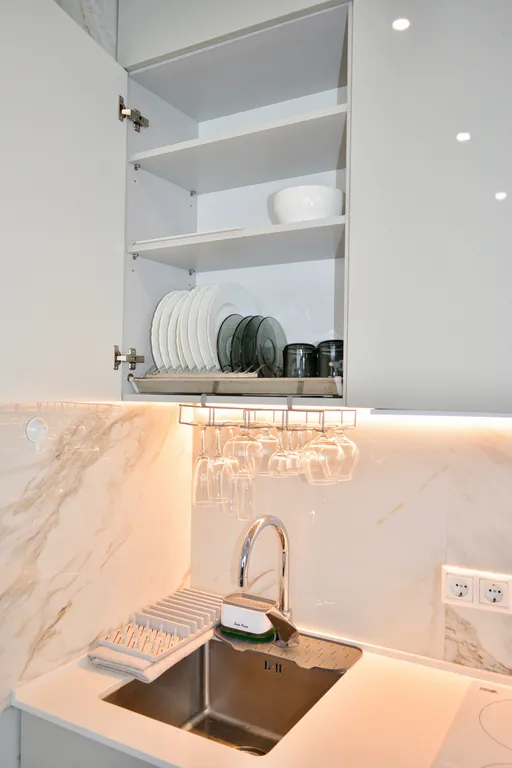 Элитная евродвушка с дизайнерским ремонтом на берегу реки Волга