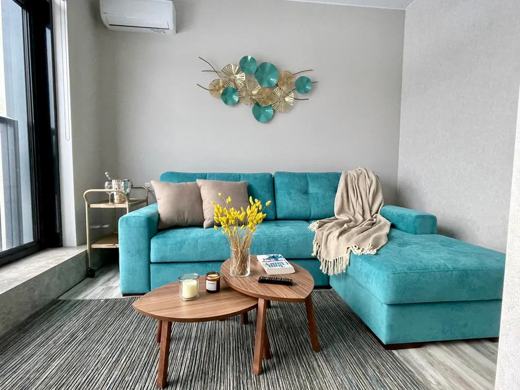 Охта Сьют 4 с большой террасой на 1 этаже, с видом на лес