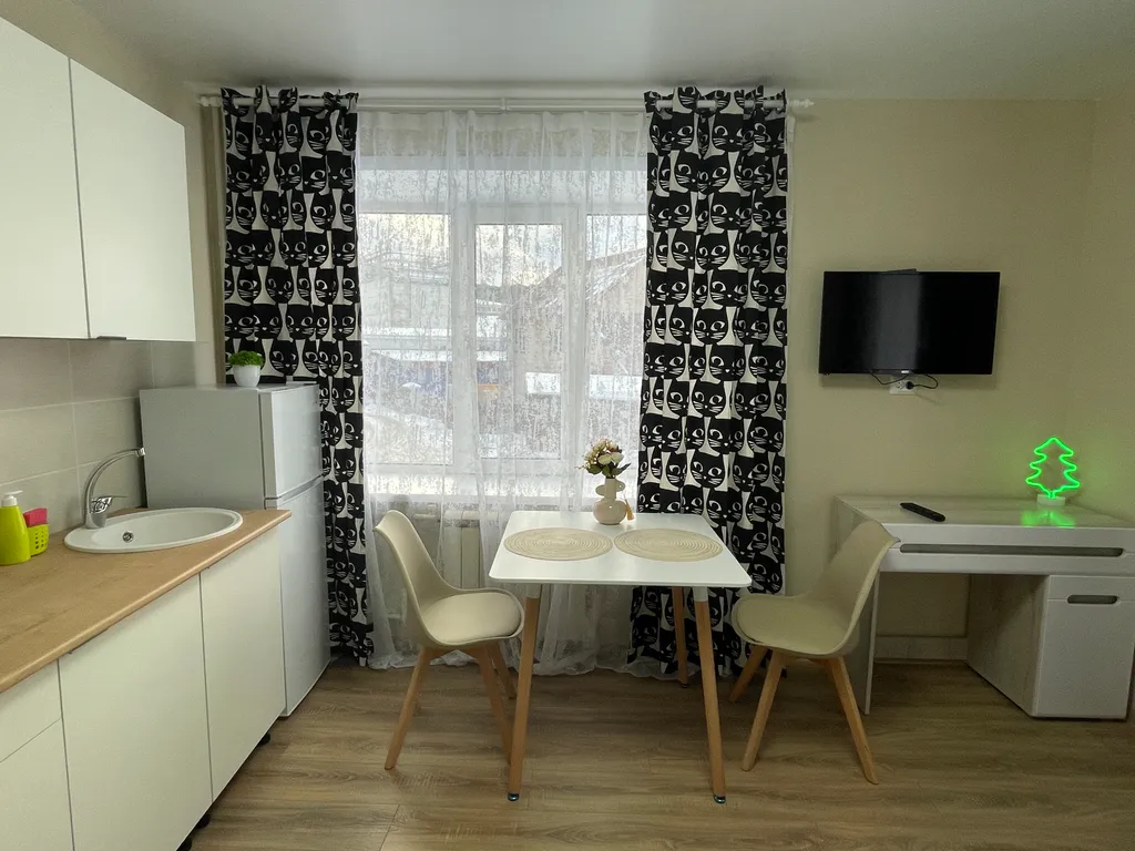 Квартира Уютная студия для двоих  у Театра — аренда посуточно в Горно-Алтайск