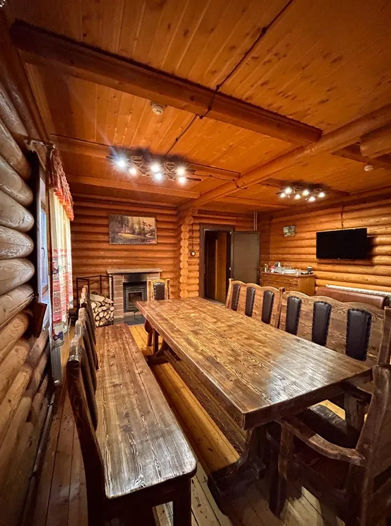 Коттедж с двумя спальнями, баней и открытым бассейном