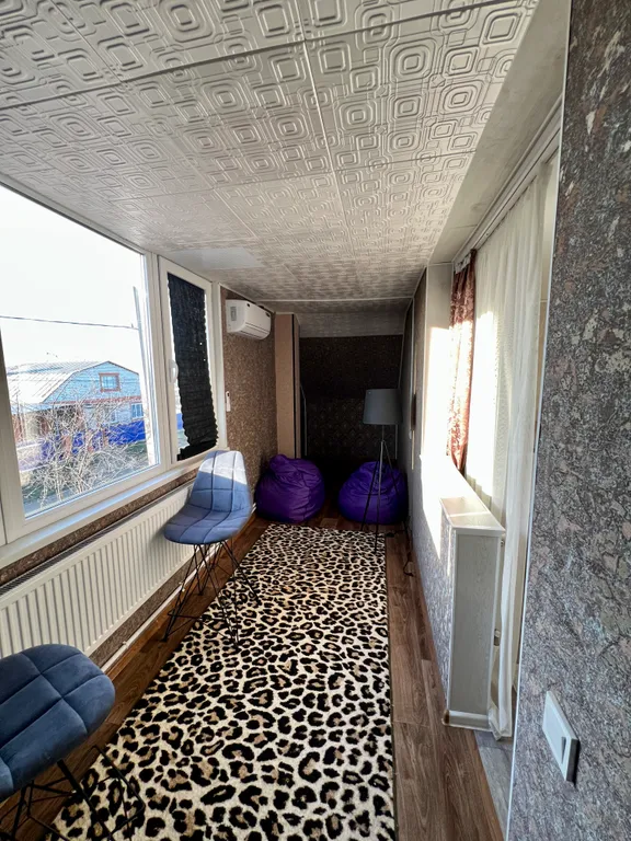 Этаж в частном доме с отдельным входом и баней на территории