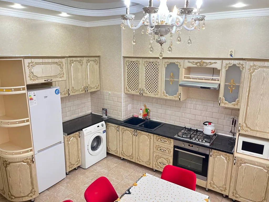 У себя дома