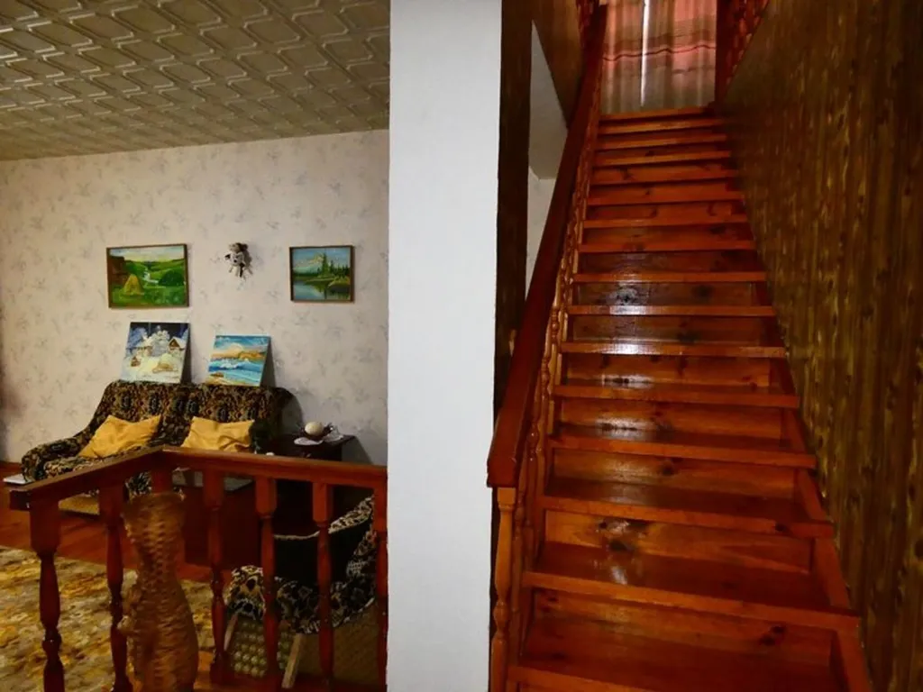 4-комнатный Дом