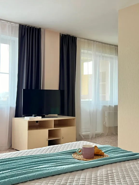 Квартира Уютная, просторная, светлая однокомнатная квартира — Красноярск