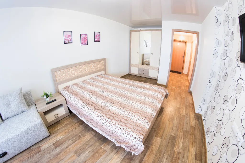Квартира Апартаменты с балконом — Саратов