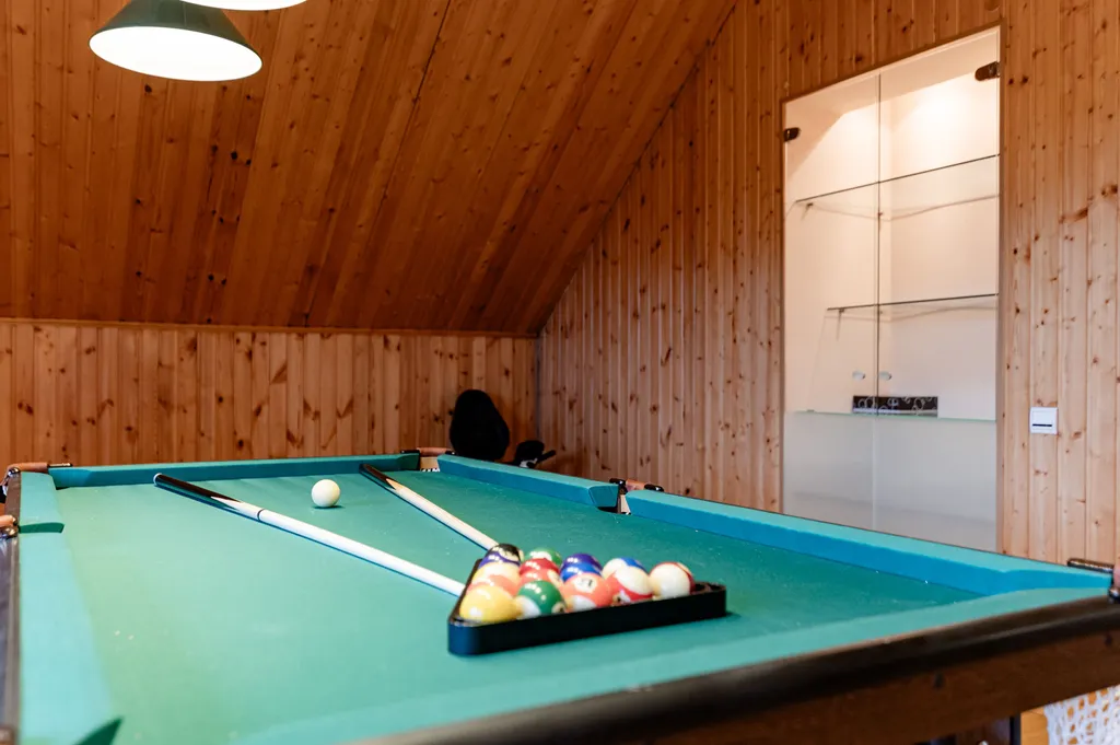 Отличный дом с бассейном и сауной