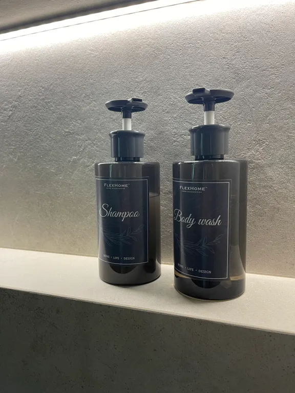 На Охте, с видом на лес и реку, рядом с Охта Парком