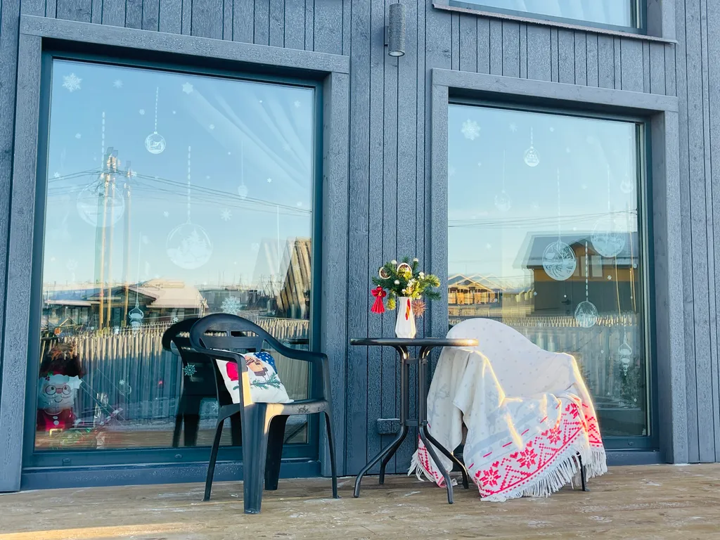 Коттедж Уютный загородный дом у живописного озера, с шикарной новогодней елкой — Санкт-Петербург