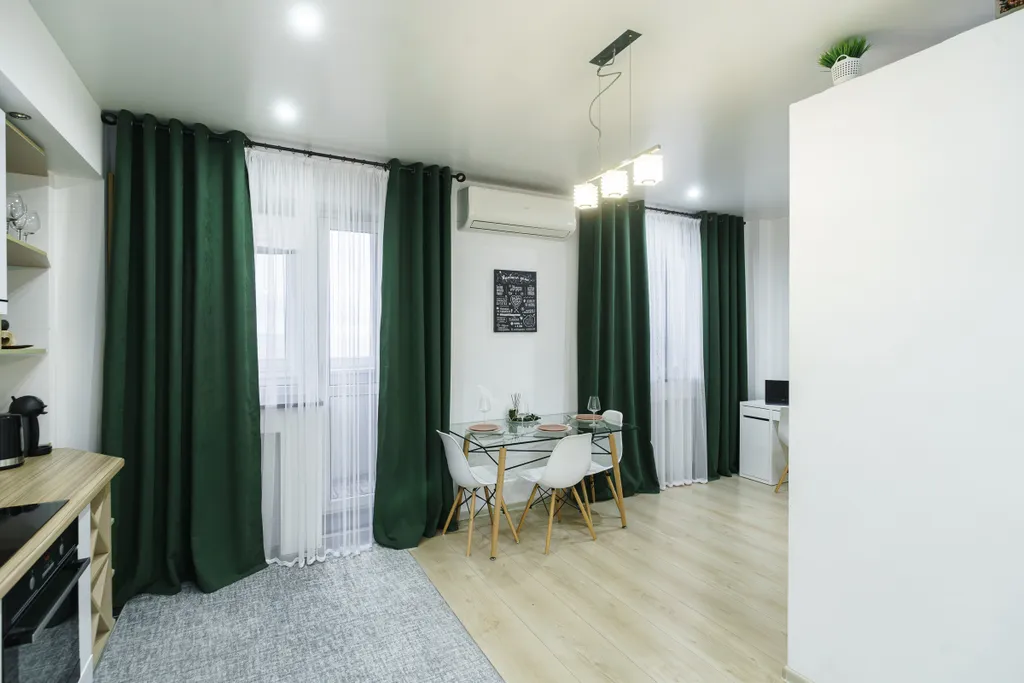 Просторные апартаменты с шикарным видом на реку Волга и город