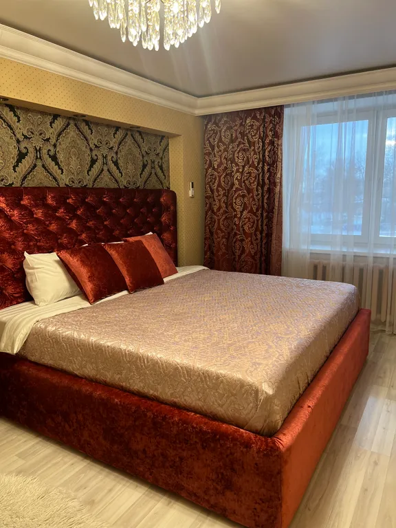 ЦЕНТР.  2 КОМНАТНАЯ КВАРТИРА