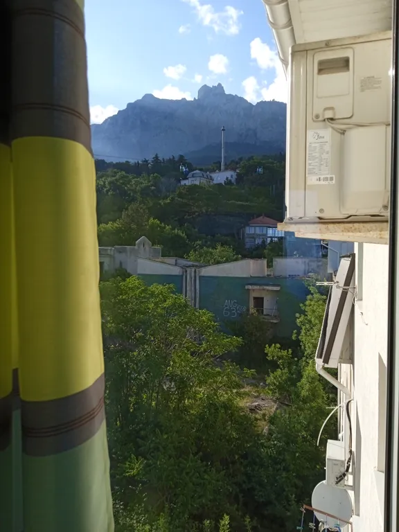 Супер видовая квартира с большой террасой вид на море и горы