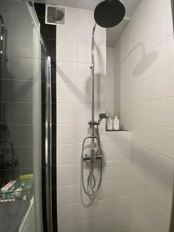 Уютная и современная квартира в центре города