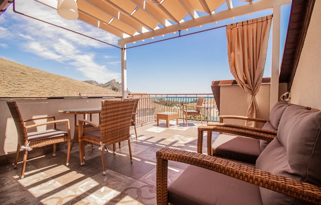 Квартира 3-комнатная Квартира — Курортное (Феодосия)