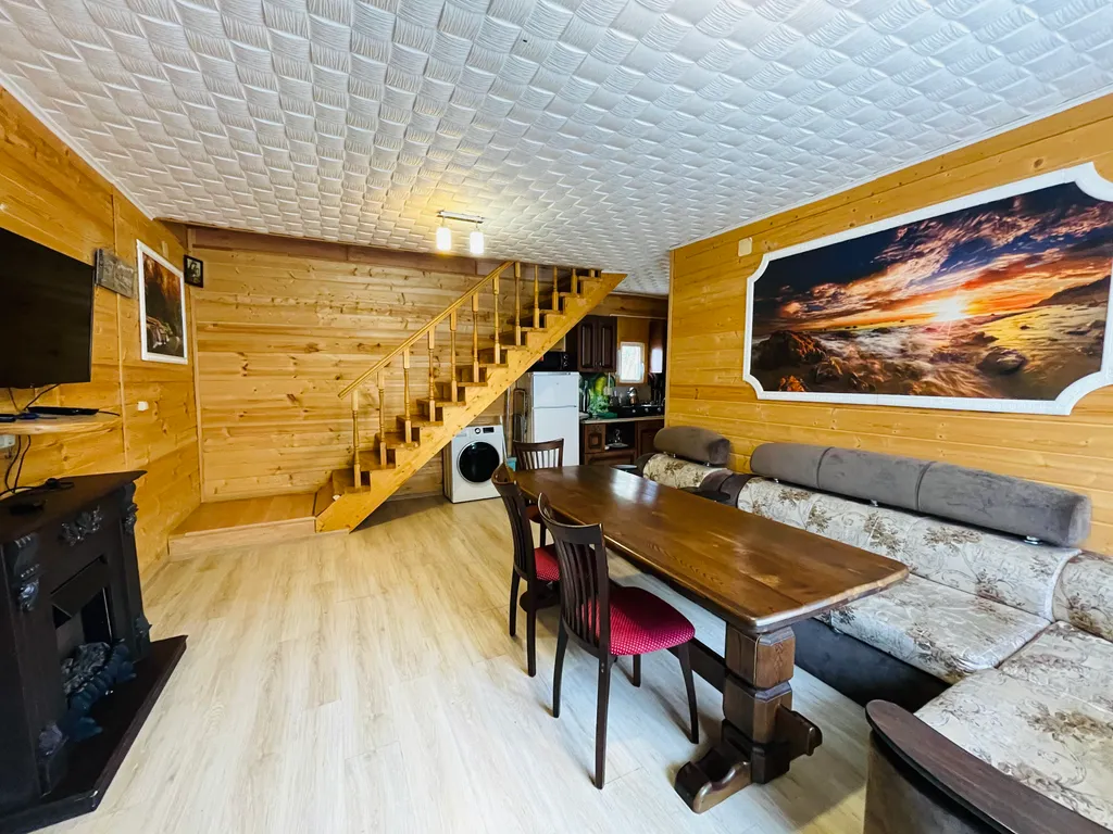 Домик с 3 спальнями на 6 человек