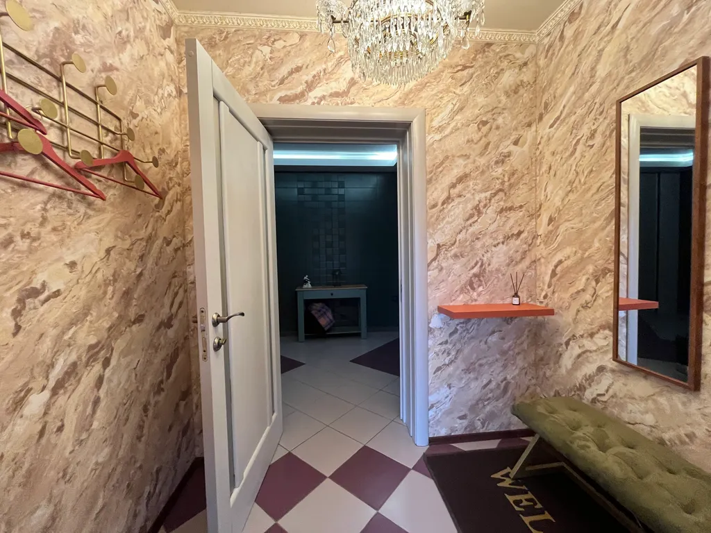 Коттедж на берегу Невы с lounge в гараже