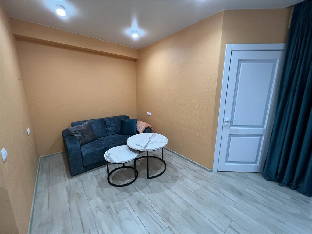 Апартаменты с отдельной спальней и видом на горы