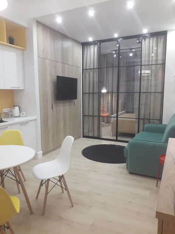 Квартира Евро-студия с видом на море, в центре Адлера — аренда посуточно в Адлер