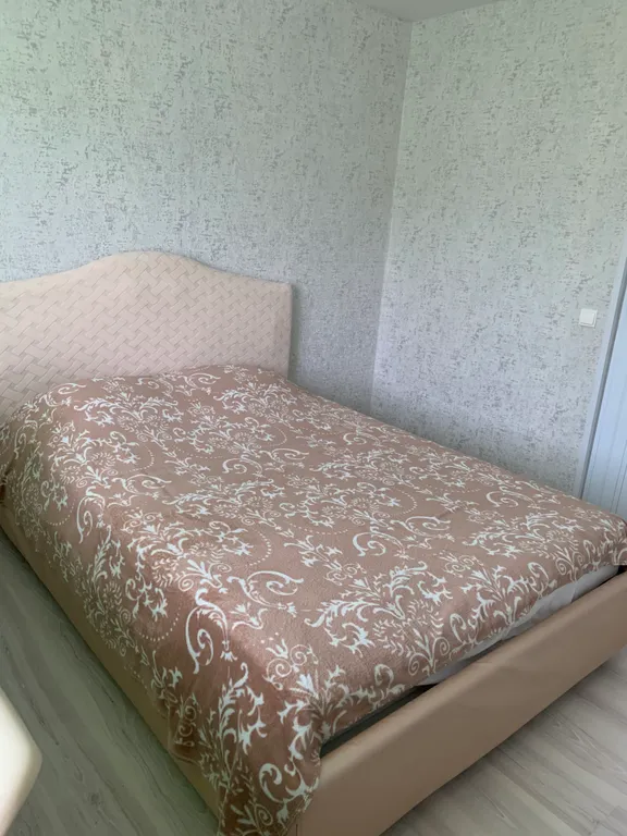 Просторная трехкомнатная квартира недалеко от центра